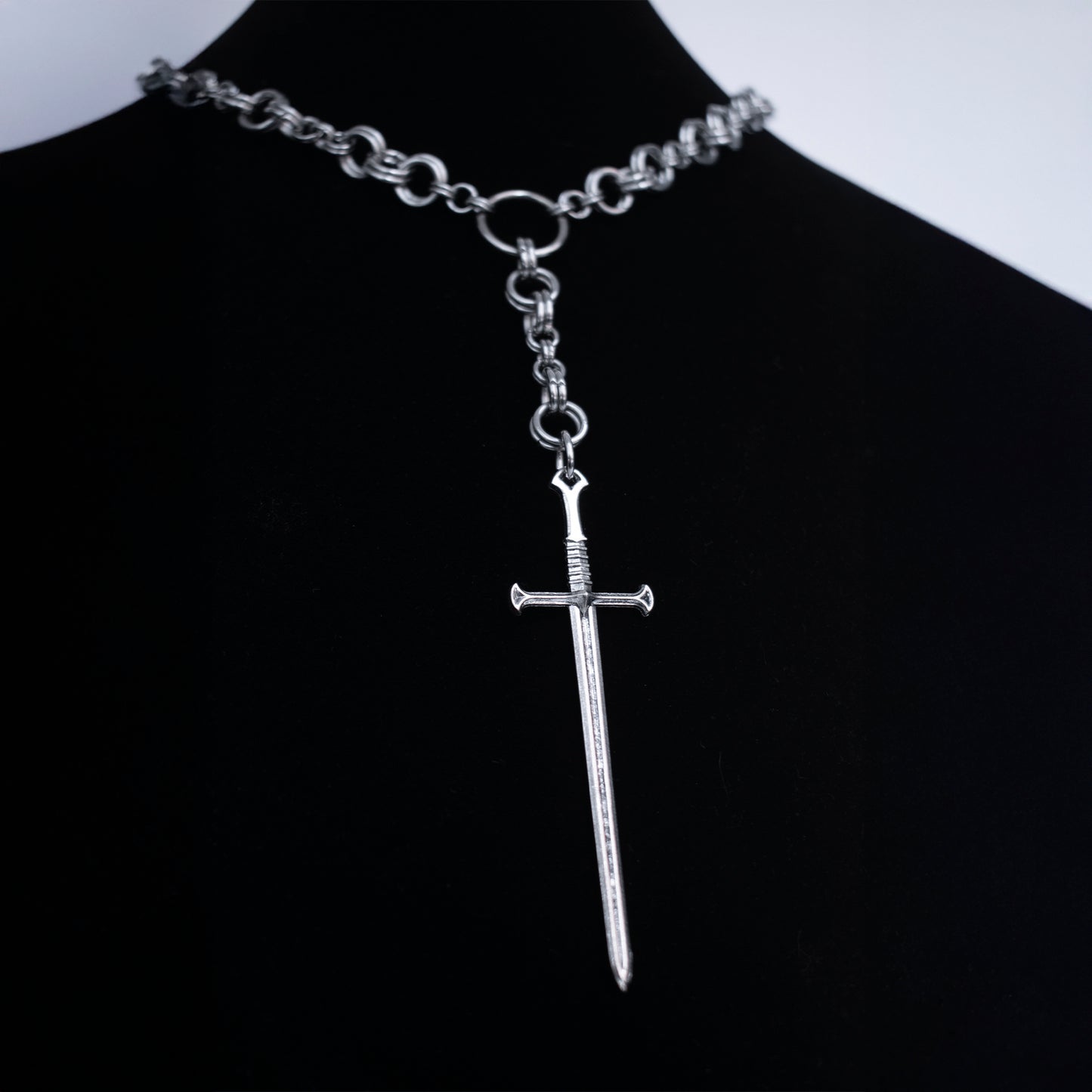 Sombre de Acero - Collar Gótico Metalico