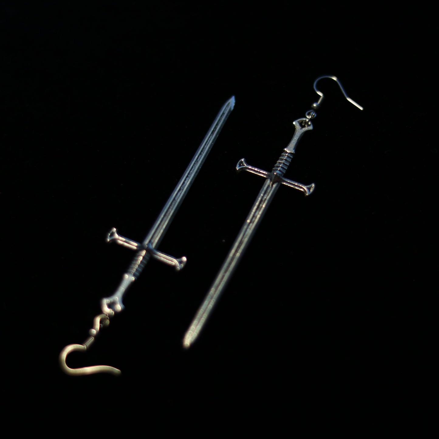 PENDIENTES DE ESPADA