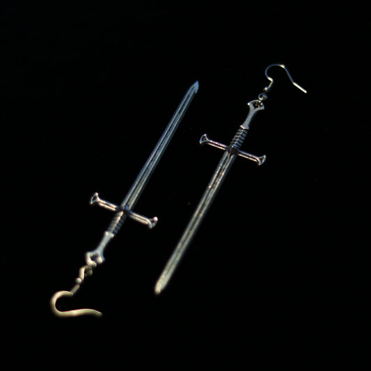 PENDIENTES DE ESPADA