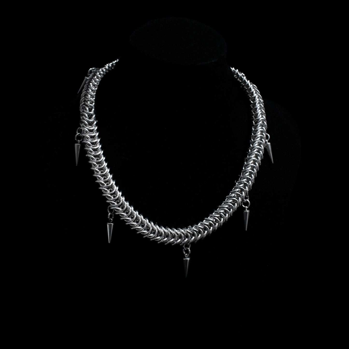 Midnight Fang - Collar Gotico con Pinchos