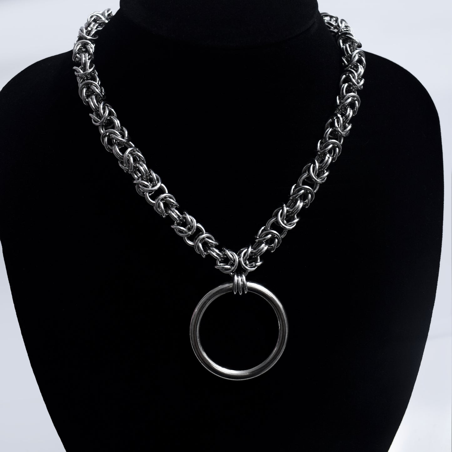 Ritual O-Ring – Collar Gótico BDSM con Argolla Metálica