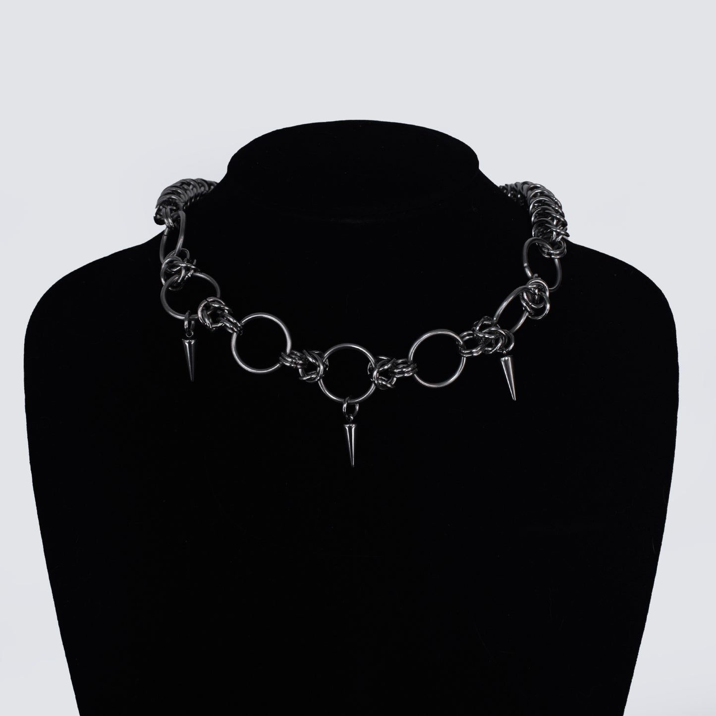 Black Cathedral - Collar Gótico Oscuro