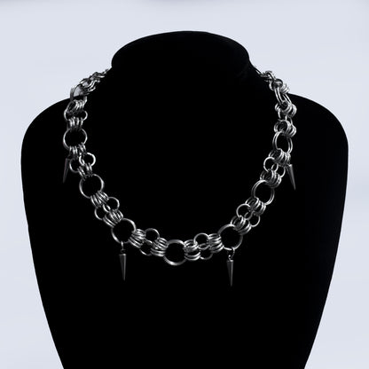 Espinas Negras - collar Gótico con Pinchos