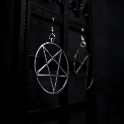 PENDIENTES PENTAGRAMA INVERTIDO