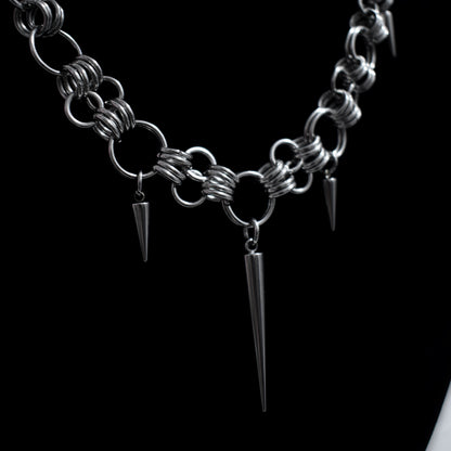 Espinas del altar - collar con pinchos gótico