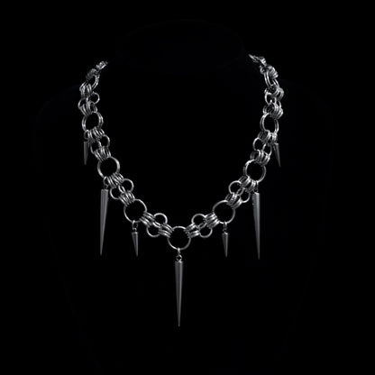 Colmillo de acero - Collar Gótico con Pinchos Metálicos