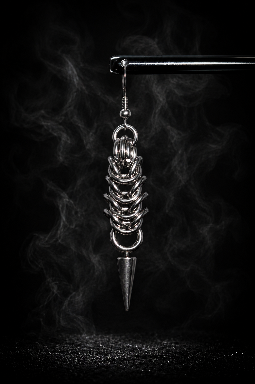 Pendiente Iron Veil