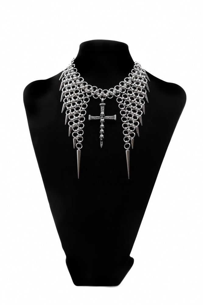 Collar Gótico Chainmail "Dominion Cross"