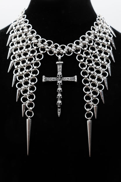 Collar Gótico Chainmail "Dominion Cross"