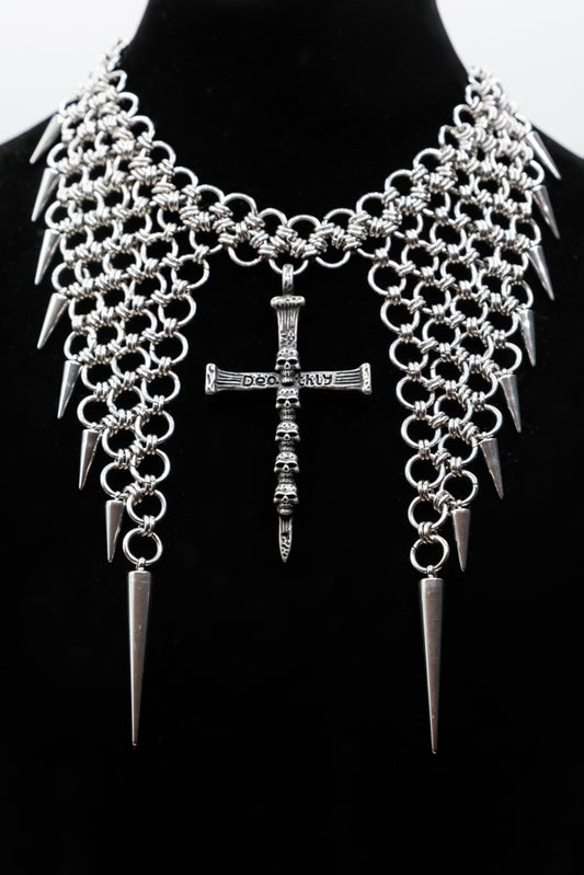 Collar Gótico Chainmail "Dominion Cross"