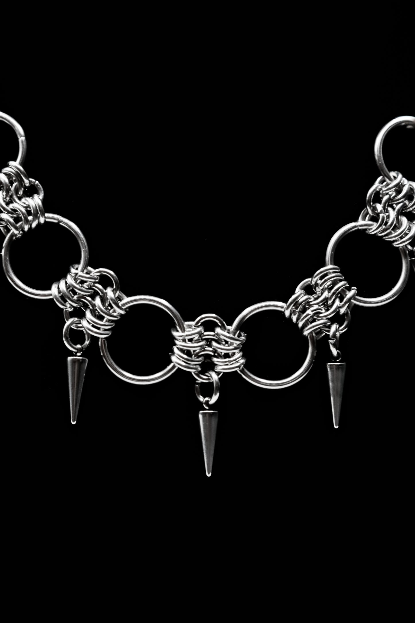 Collar Thornbound