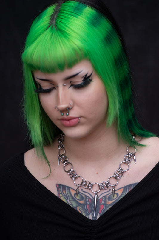 Espinas del altar - collar con pinchos gótico